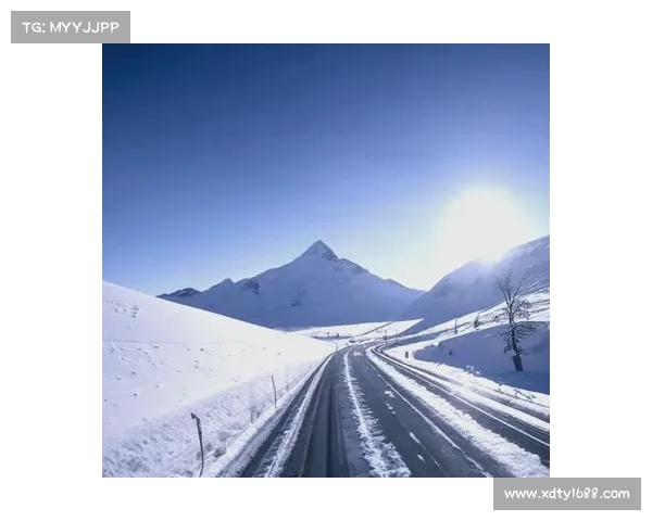 冬日湖畔静谧之旅:感受冰雪与湖水交织的自然美景与宁静氛围 冬日湖畔静谧之旅:感受冰雪与湖水交织的自然美景与宁静氛围